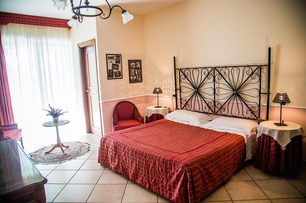 Bed And Breakfast El Dueno Palinuro Eksteriør billede